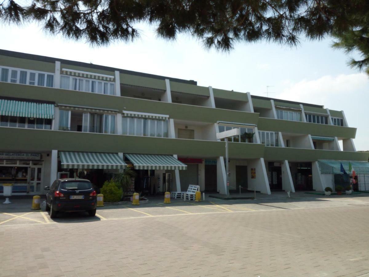 Faro 23 Apartment Lido delle Nazioni Bagian luar foto